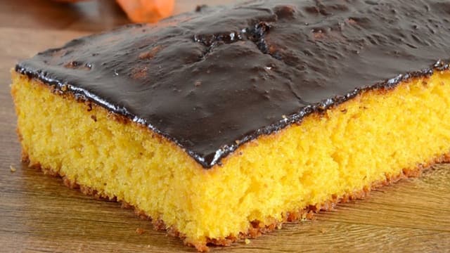 Receita Bolo de Cenoura Simples e Fofinho
