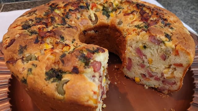 Bolo Salgado Calabresa